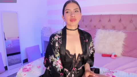 Melany Hiller online show from 01/07/25, 03:35