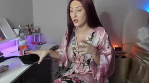 Snapshot of misshopediamondxo chatting on 02/23/26, 10:45 Hope online show from 02/23/26, 10:45