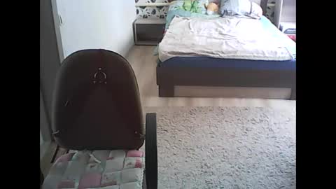Snapshot of missie_lorrie chatting on 02/13/25, 08:06 Missie Lorrie online show from 02/13/25, 08:06