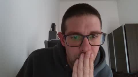 Snapshot of mission_cumpossible chatting on 02/12/25, 01:37 SperminatoR online show from 02/12/25, 01:37