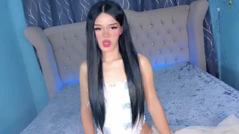 im your queen steffie online show from 11/02/25, 05:10