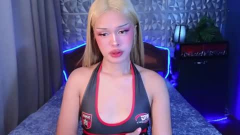 im your queen steffie online show from 06/19/26, 02:32