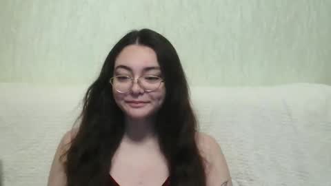 Snapshot of missis_mona chatting on 12/17/24, 06:13 missis mona online show from 12/17/24, 06:13