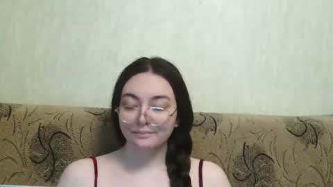 missis mona online show from 04/15/26, 07:37