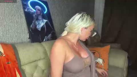 Jess online show from 07/07/26, 07:51