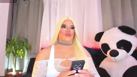 kassandra lazcano online show from 07/21/26, 12:35