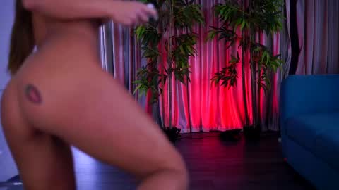 Snapshot of misskiarra chatting on 03/06/25, 05:24 misskiarra online show from 03/06/25, 05:24