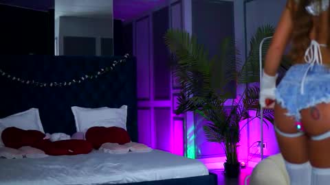 misskiarra online show from 02/07/26, 08:34