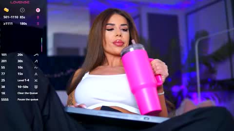 misskiarra online show from 02/13/26, 08:38