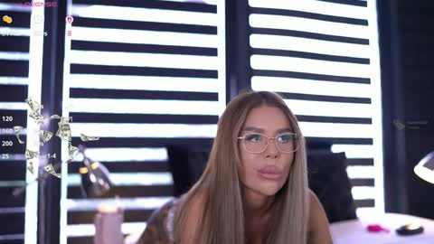 misskiarra online show from 05/22/26, 07:04