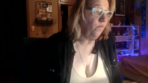MissKittyFox online show from 01/13/25, 01:56