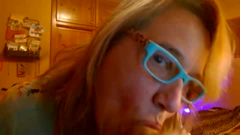 Snapshot of misskittyfox chatting on 06/03/26, 04:48 MissKittyFox online show from 06/03/26, 04:48