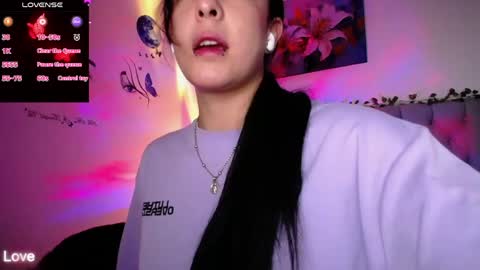 Snapshot of misslana_wn chatting on 05/31/26, 11:17 LanaLul online show from 05/31/26, 11:17