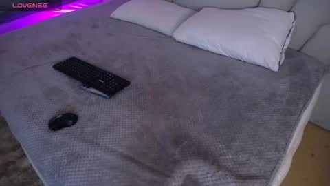 Miss Loise online show from 11/27/25, 03:19