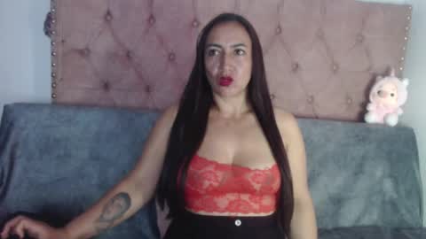 Snapshot of misslucyy1 chatting on 09/21/25, 07:37 luccy online show from 09/21/25, 07:37