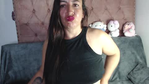 Snapshot of misslucyy1 chatting on 09/25/25, 11:08 luccy online show from 09/25/25, 11:08