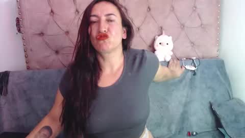 luccy online show from 01/17/26, 09:07