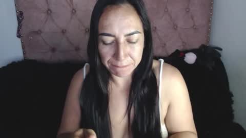 luccy online show from 04/12/26, 12:10