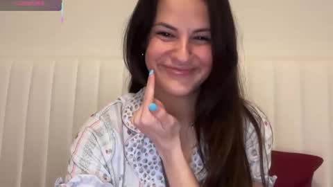 Snapshot of missmadsxx chatting on 06/02/26, 01:02 MADS online show from 06/02/26, 01:02