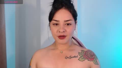 missmariana_ online show from 10/11/25, 12:21