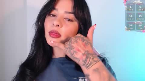 missmariana_ online show from 10/21/25, 12:22