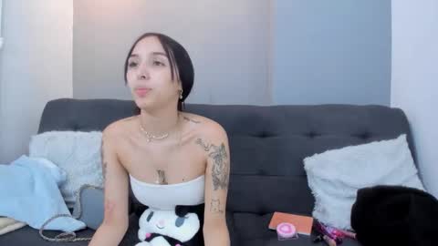 Miss Melody online show from 11/27/25, 03:36