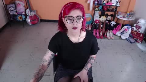 Miss Mia online show from 02/05/25, 04:36