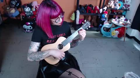 Miss Mia online show from 02/01/26, 03:32