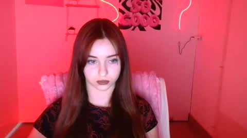 Mia online show from 11/24/25, 06:40