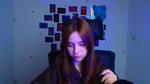 Mia online show from 01/07/26, 12:51