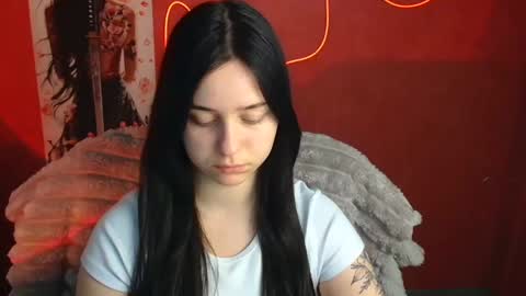 Mia online show from 04/20/26, 11:46