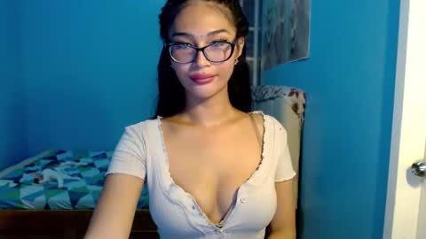 Snapshot of missminervaa chatting on 05/11/26, 04:48 missminervaa online show from 05/11/26, 04:48