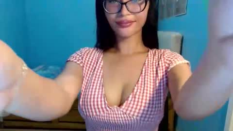 missminervaa online show from 05/20/26, 06:25