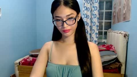 missminervaa online show from 06/25/26, 05:06