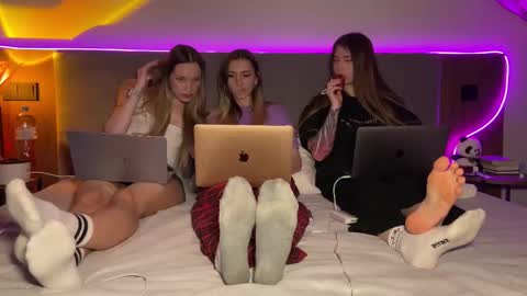 Snapshot of missmiroslava chatting on 02/07/26, 03:16 missmiroslava online show from 02/07/26, 03:16