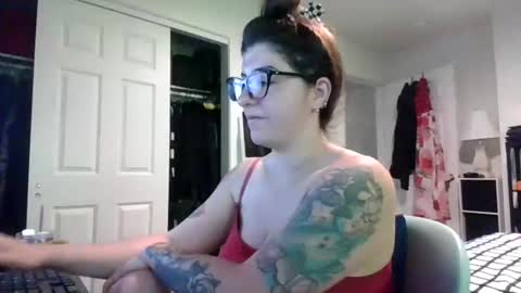 MissMona online show from 05/05/26, 11:29