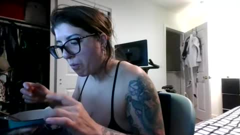 Snapshot of missmonatoyou chatting on 07/16/26, 10:21 MissMona online show from 07/16/26, 10:21