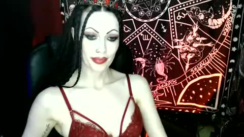 MissMoonDoll online show from 12/14/24, 05:07