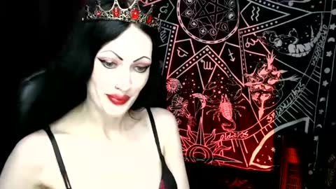 MissMoonDoll online show from 09/18/25, 04:14