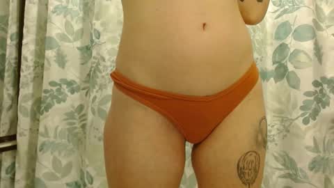 Snapshot of missmoonmagic13 chatting on 12/06/24, 12:12 Maxxx online show from 12/06/24, 12:12