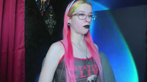 Snapshot of missnikkivill chatting on 02/22/25, 05:02 Mistress Nikki Vill online show from 02/22/25, 05:02