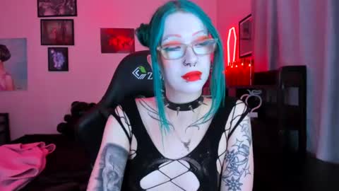 Mistress Nikki Vill online show from 08/05/26, 03:31