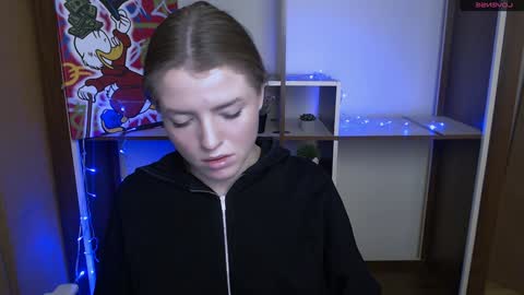 Olivia online show from 12/12/24, 01:28