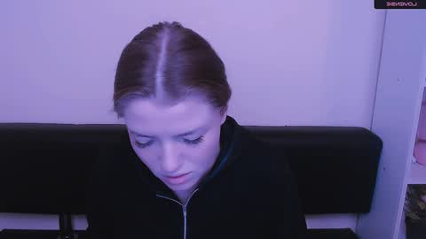 Olivia online show from 12/30/24, 07:37