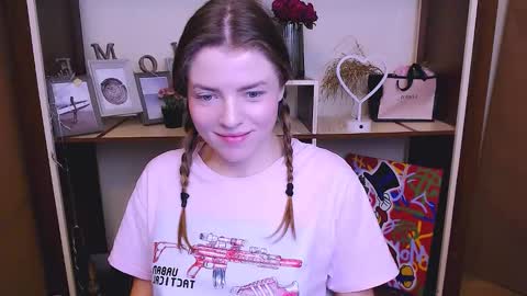 Olivia online show from 01/25/25, 12:47