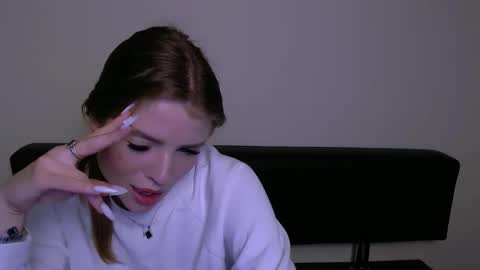 Olivia online show from 03/05/25, 12:44