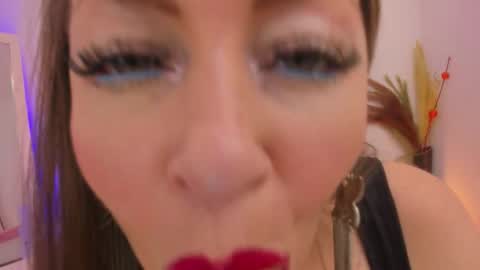 ONIX online show from 11/30/25, 04:44