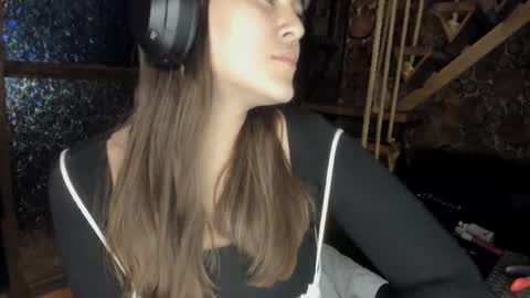 sarah online show from 03/02/25, 02:19