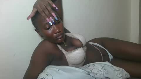 Snapshot of missprettygal chatting on 05/24/26, 06:24 pretty gal online show from 05/24/26, 06:24