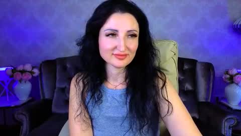 missrossi online show from 10/20/25, 12:38